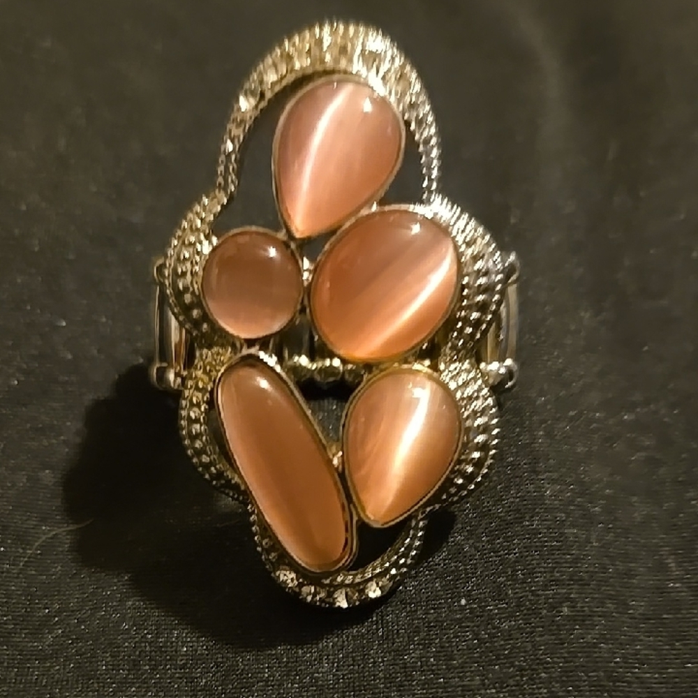 Elegant Silver and Pink Stone Ring